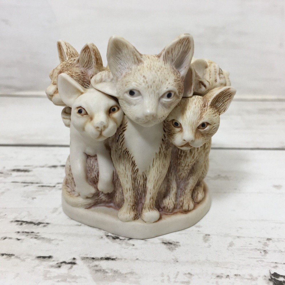 Harmony Kingdom England Fur Ball Cat Trinket Box 1995 Cats Unique Vintage